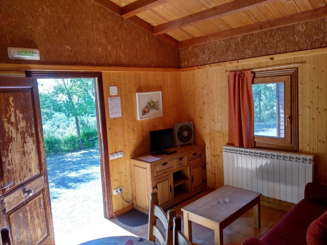 Camping Casa Fausto Cerca De Dinopolis Formiche Alto Luaran gambar