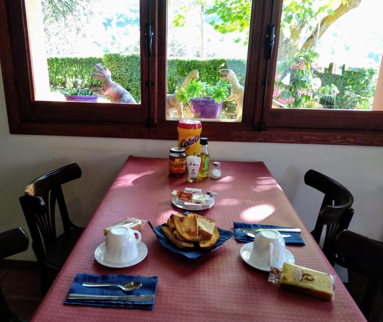 Camping Casa Fausto Cerca De Dinopolis Formiche Alto Luaran gambar
